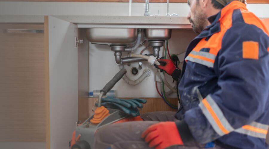 Professional tankless water heater installation services in Inglis, FL